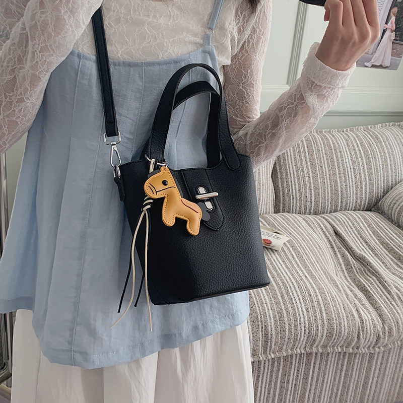 Luxury Bags Quiet - Bolso Picotin Mini de Cuero Vacuno