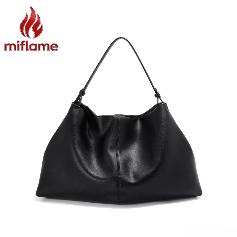 Bolso de Hombro de Cuero Genui - Luxury Bags Quiet reseña y precio