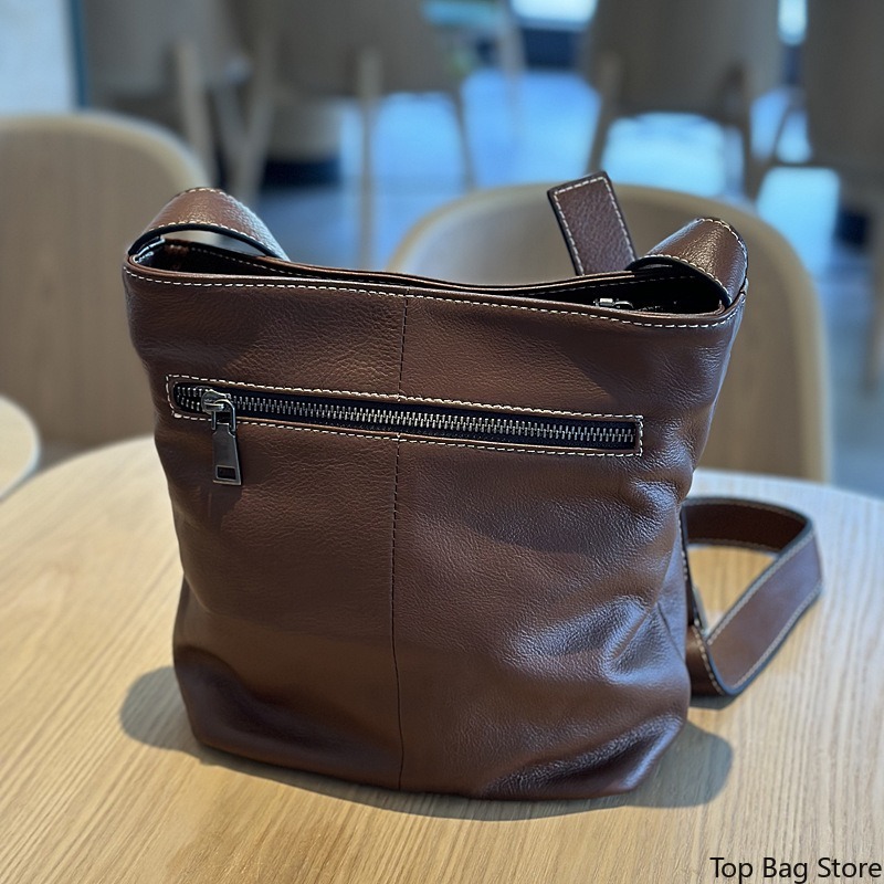 Bolso de Hombro de Cuero Genui - Luxury Bags Quiet reseña y precio
