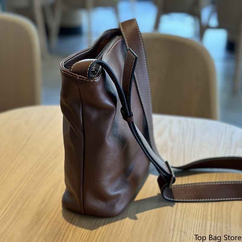 Bolso de Hombro de Cuero Genui - Luxury Bags Quiet reseña y precio